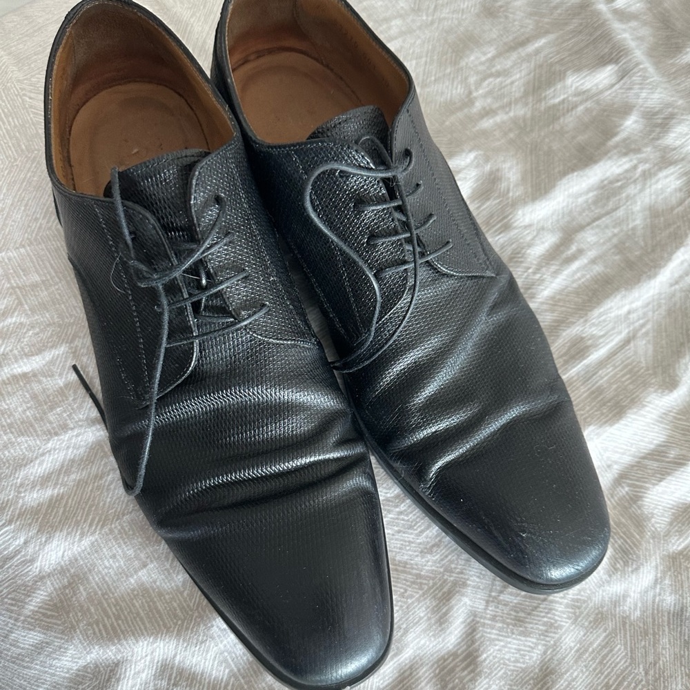 Hugo Boss shoes for men’s size 44 Eur or like 11 US